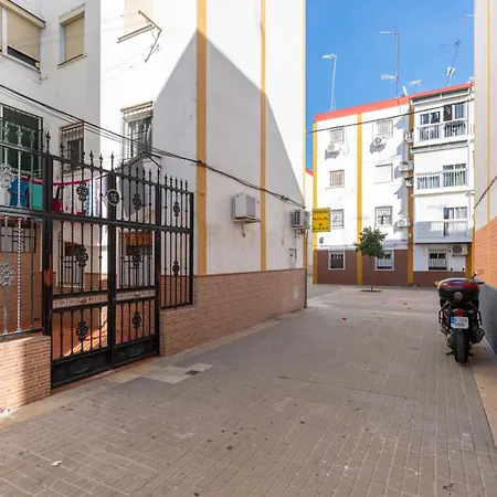 3 Cerca Del Centro *